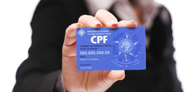 PT pede afastamento de CPF regular como condição para receber auxílio